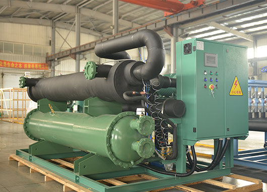 如何维护黑龙江冷水机组的润滑系统？